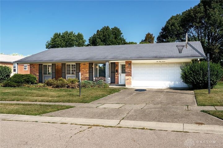 Property Photo:  647 Dunraven Pass  OH 45342 
