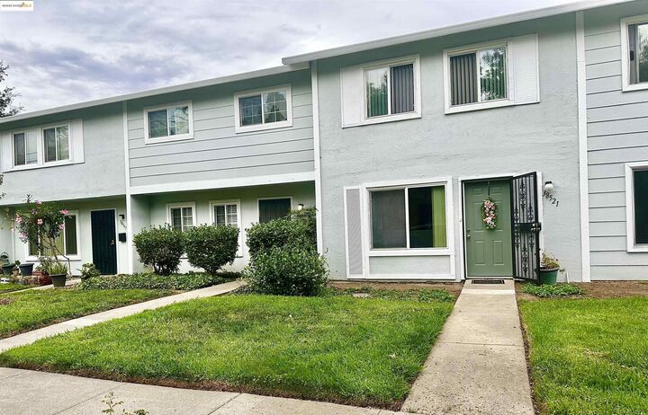 38521 Royal Ann Cmn  Fremont CA 94536 photo