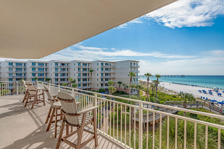 Property Photo:  1110 Santa Rosa Boulevard B402  FL 32548 