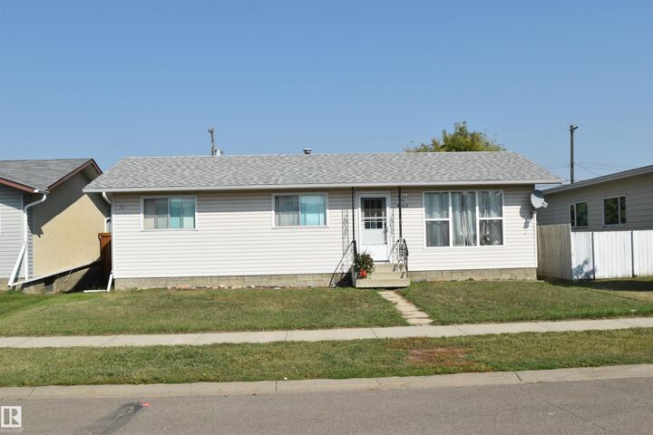 Property Photo: 4422 49 Avenue AB T0A 3A3