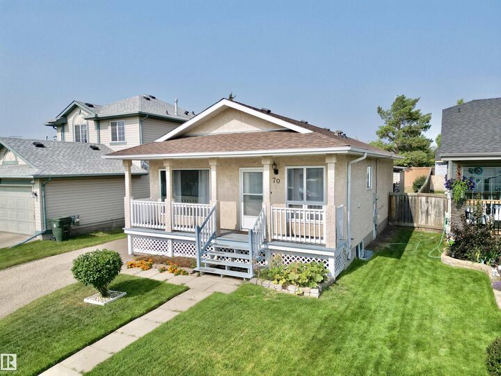 70 Heatherglen Crescent  Spruce Grove AB T7X 3X5 photo
