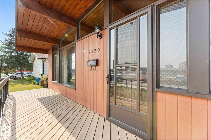 Property Photo: 8820 Meadowlark Road NW AB T5R 5W7