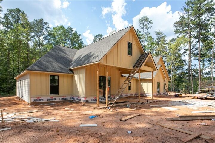 Property Photo: 654 Sandhill Hickory Level Road GA 30116