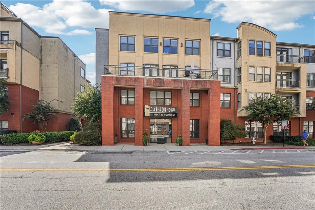 Property Photo: 400 17th Street 2212 GA 30363