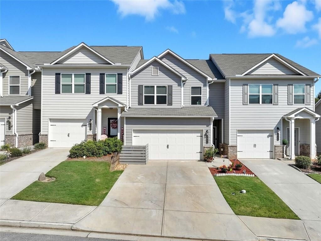 Property Photo: 3652 Acorn Drive GA 30566