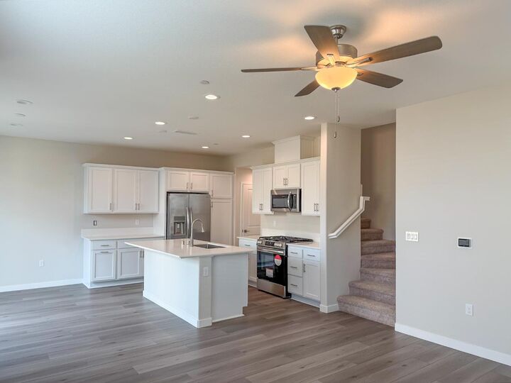 Property Photo:  765 Laina Avenue  CA 93636 