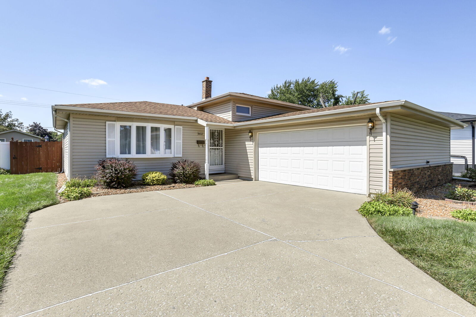 Property Photo:  8612 Jefferson Avenue  IN 46321 