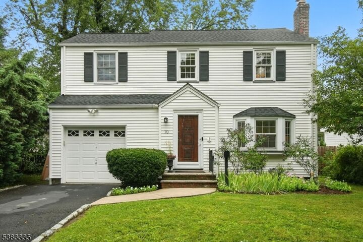 70 Canoe Brook Pkwy  Summit City NJ 07901 photo