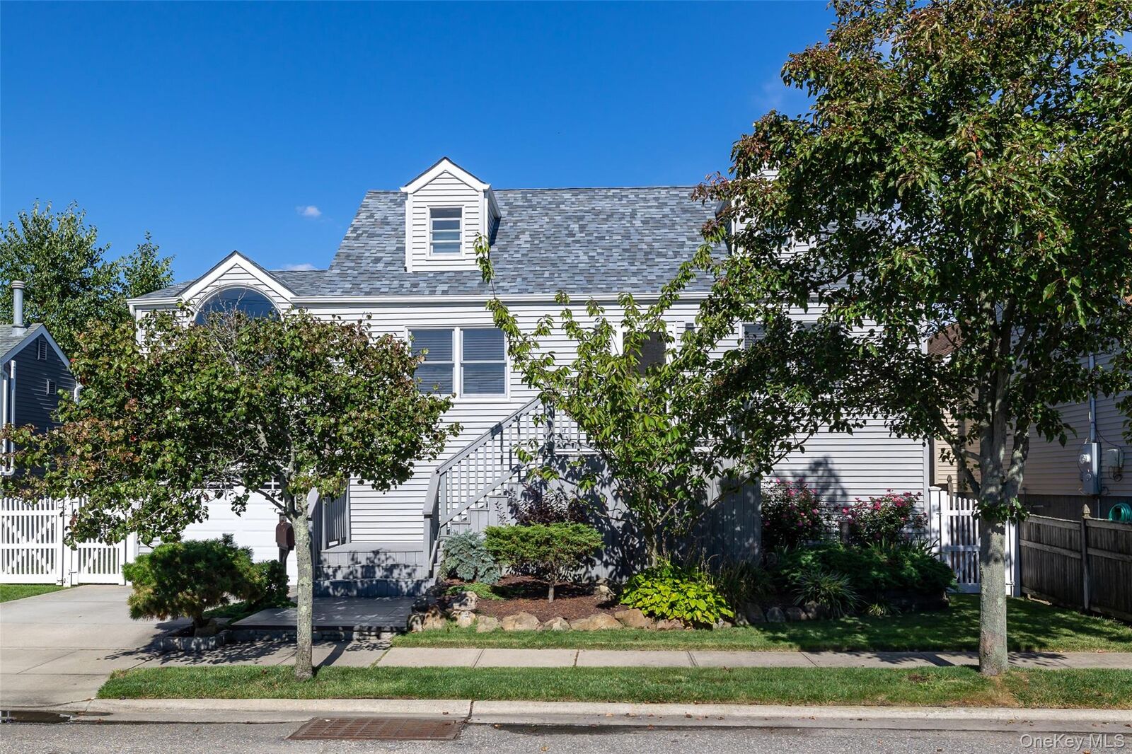 Property Photo:  844 S 7th Street  NY 11757 