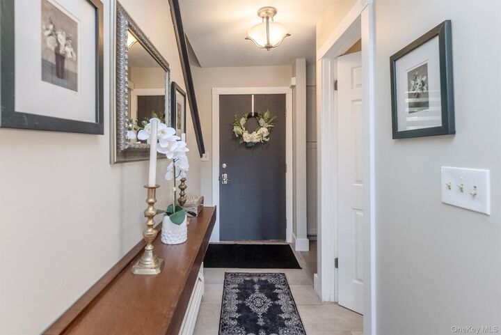 Property Photo:  41 Rondout Harbor  NY 12466 