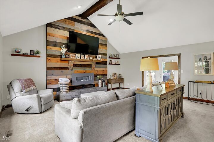 Property Photo:  1703 S Crooked Lane  IN 46143 