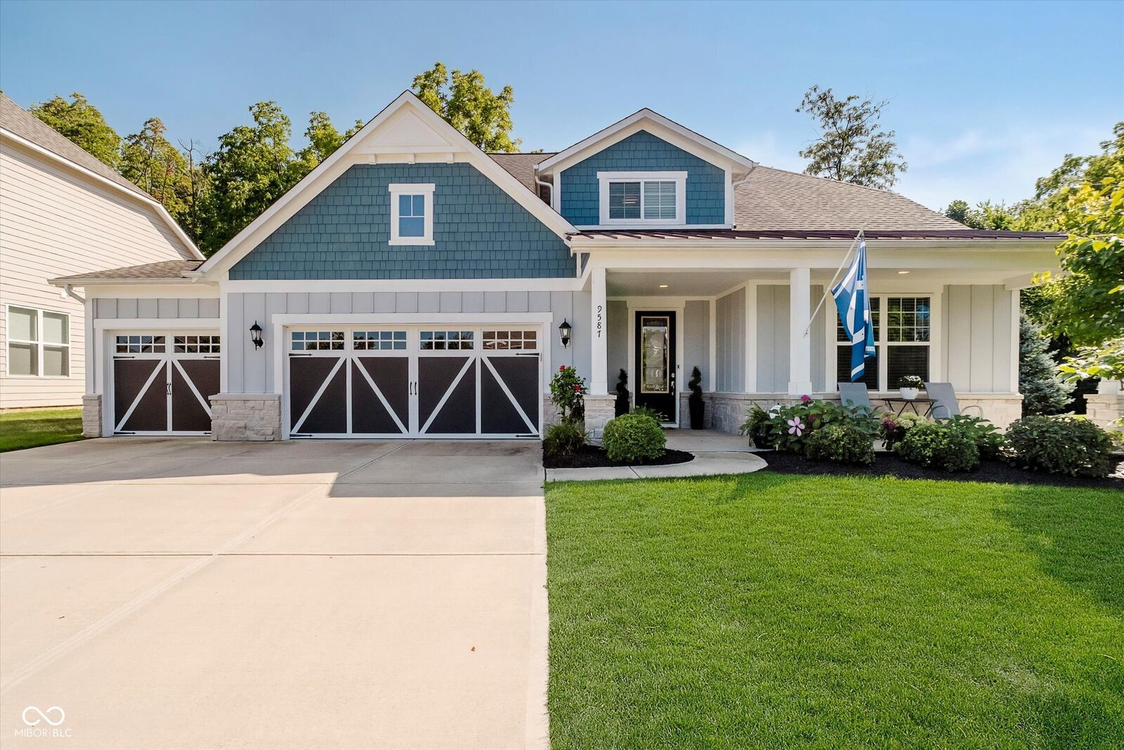Property Photo: 9587 Summerton Drive IN 46037