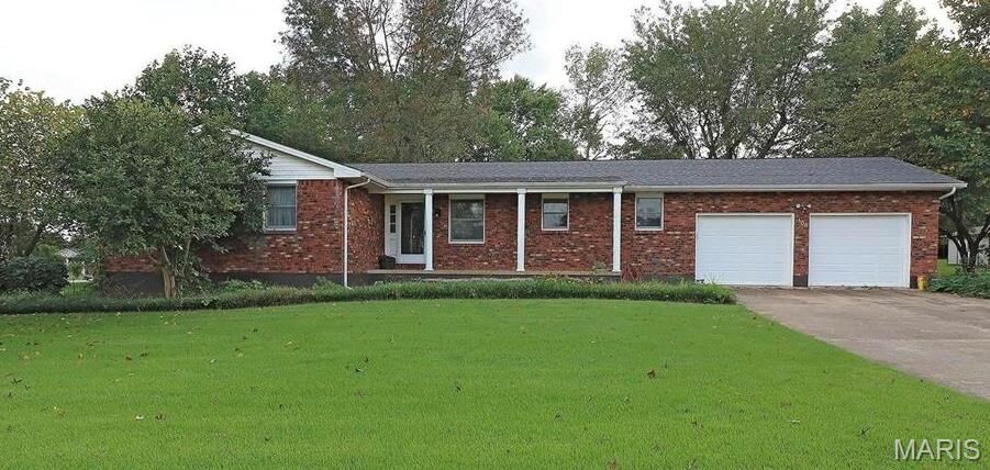 Property Photo:  108 Hawthorne Drive  MO 63640 
