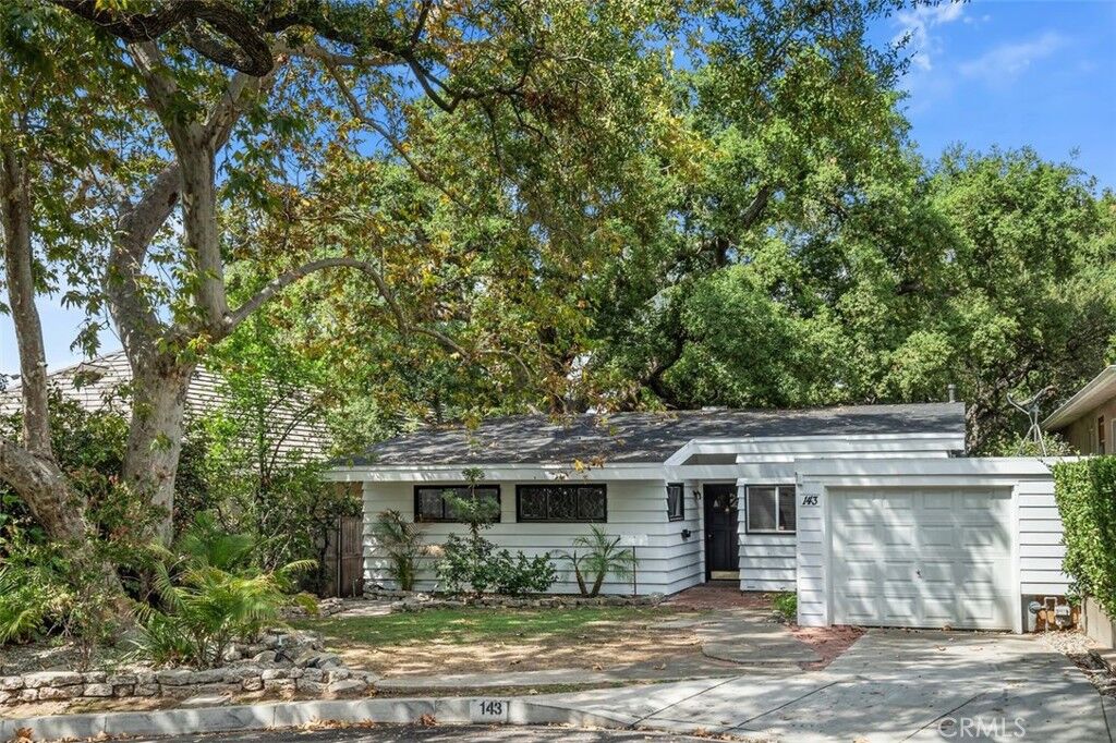 Property Photo: 143 N Garfield Place CA 91016