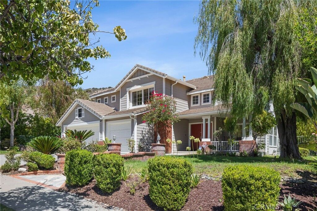 Property Photo: 24633 Stagg St CA 91304