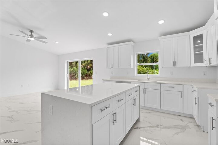 Property Photo:  736 Aprile Avenue S  FL 33974 