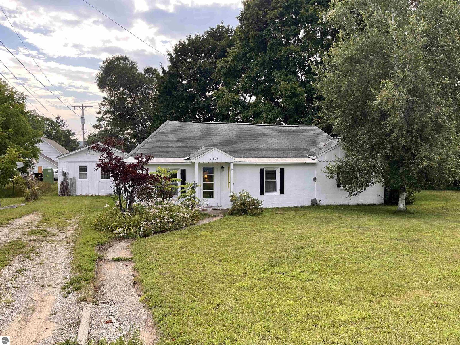 Property Photo:  2076 West Street  MI 49622 