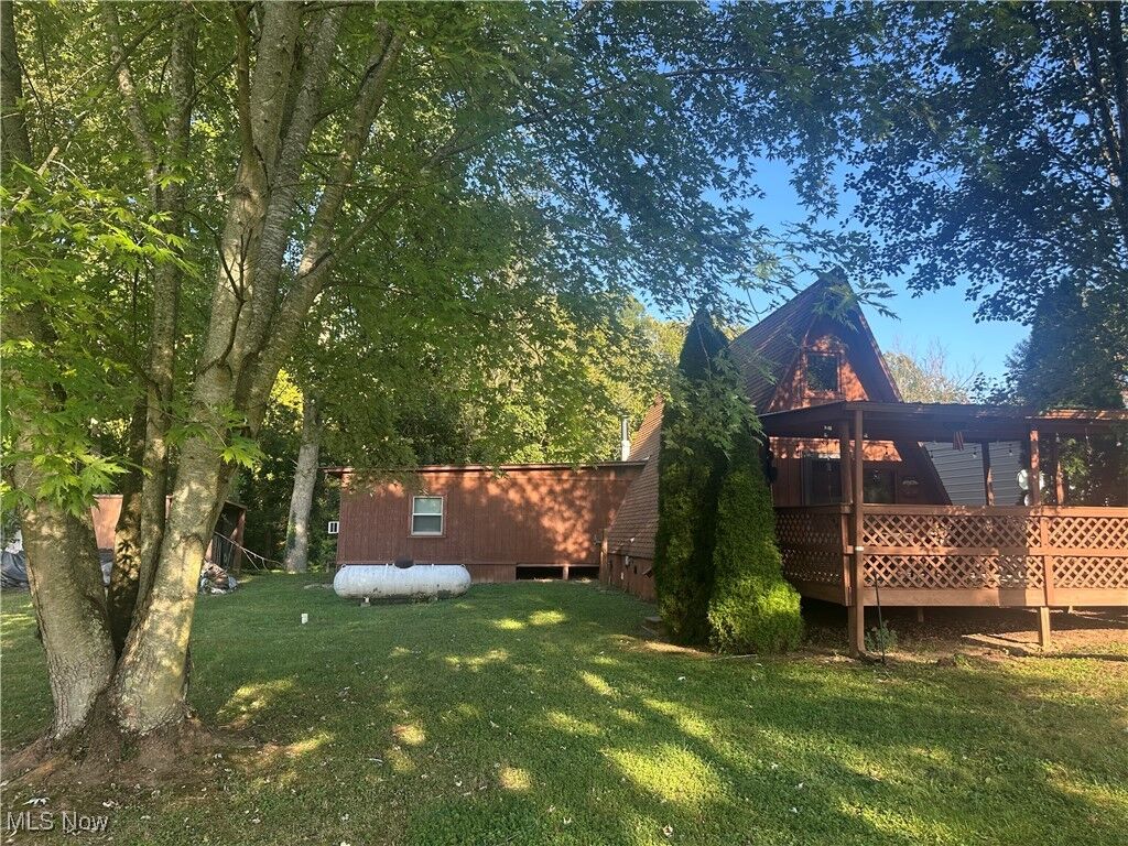 Property Photo:  1044 Staunton Turnpike  WV 26161 