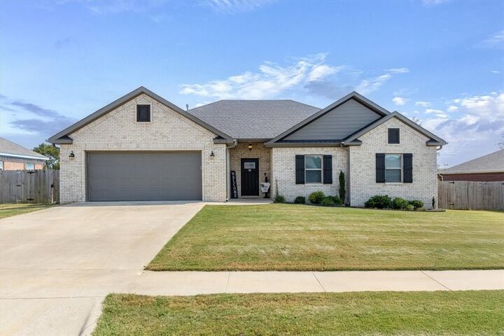815 Custer Street  Prairie Grove AR 72753 photo