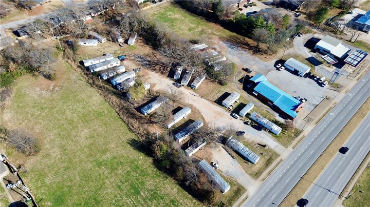 Property Photo:  2117 W Highway 412  AR 72761 