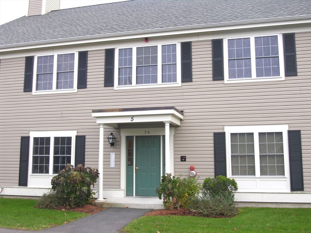 Property Photo:  2 Abbott Lane 3  MA 01742 