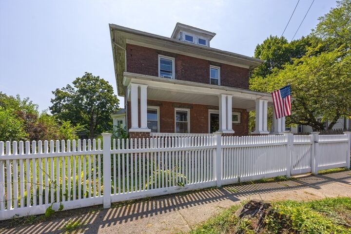 Property Photo:  21 High St  MA 01089 