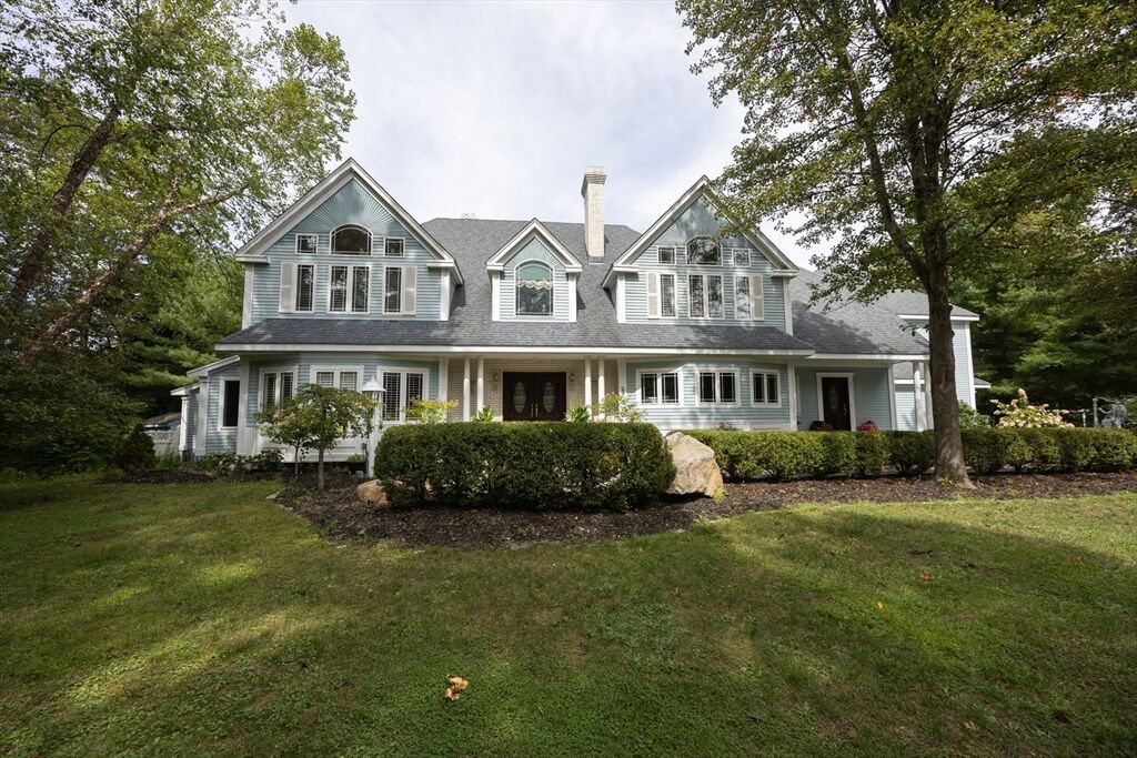 Property Photo:  27 Elizabeth Rd  MA 01748 