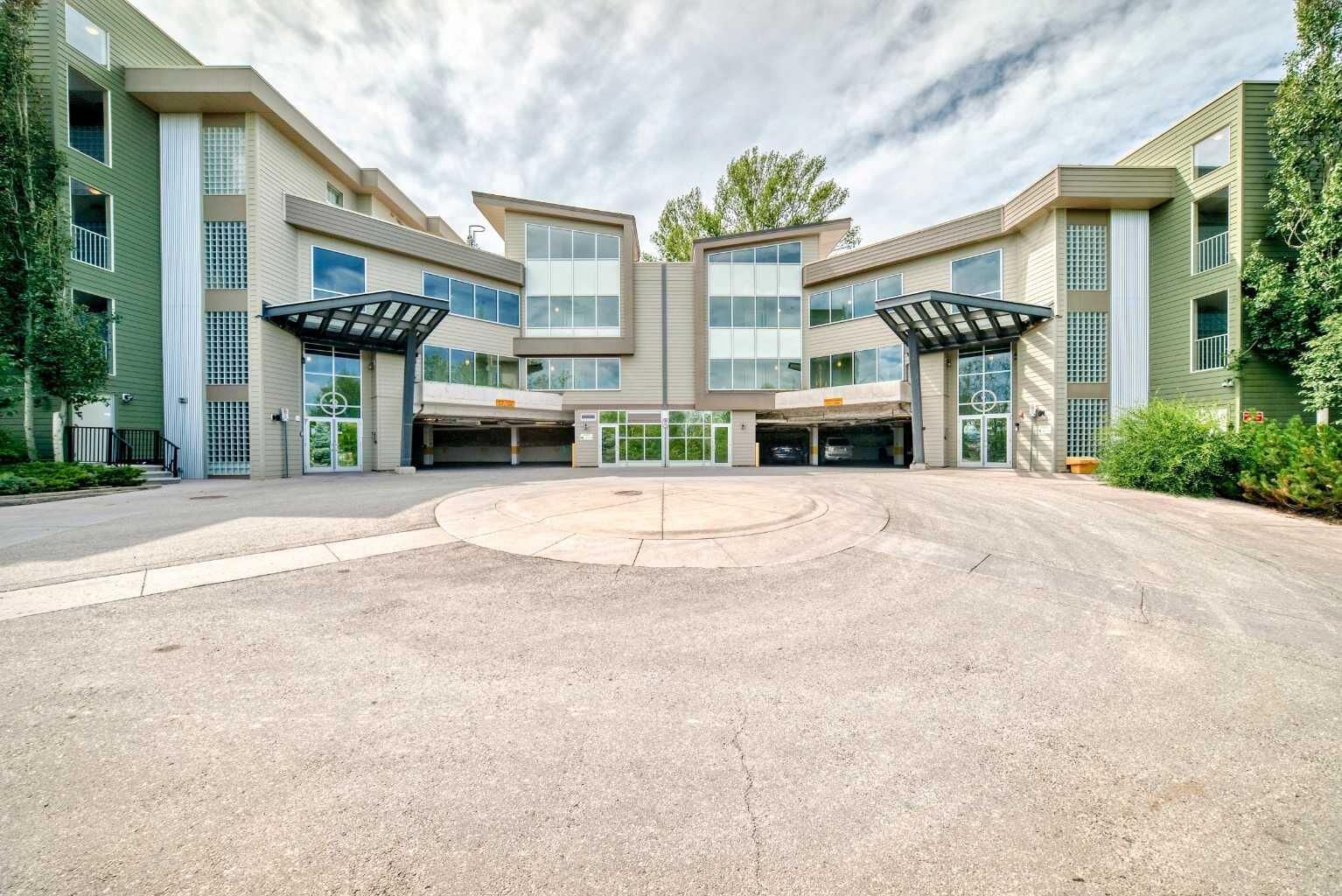 Property Photo:  4303 1 Street NE 408  AB T2E 7M3 
