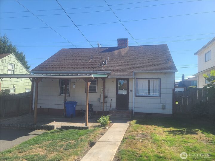 Property Photo: 1119 S 64th Street St WA 98408