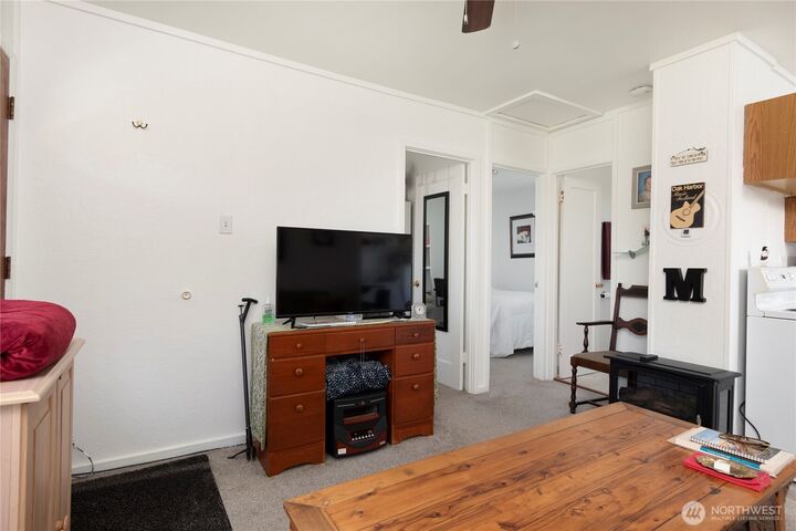 Property Photo:  505 NE Kinney Street  WA 98239 
