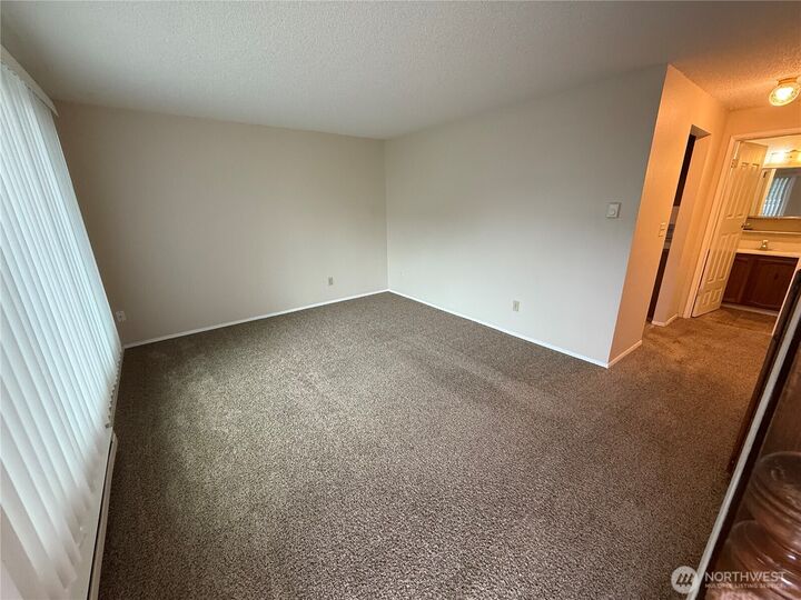 Property Photo:  1017  Ttereve Drive 1  WA 98203 