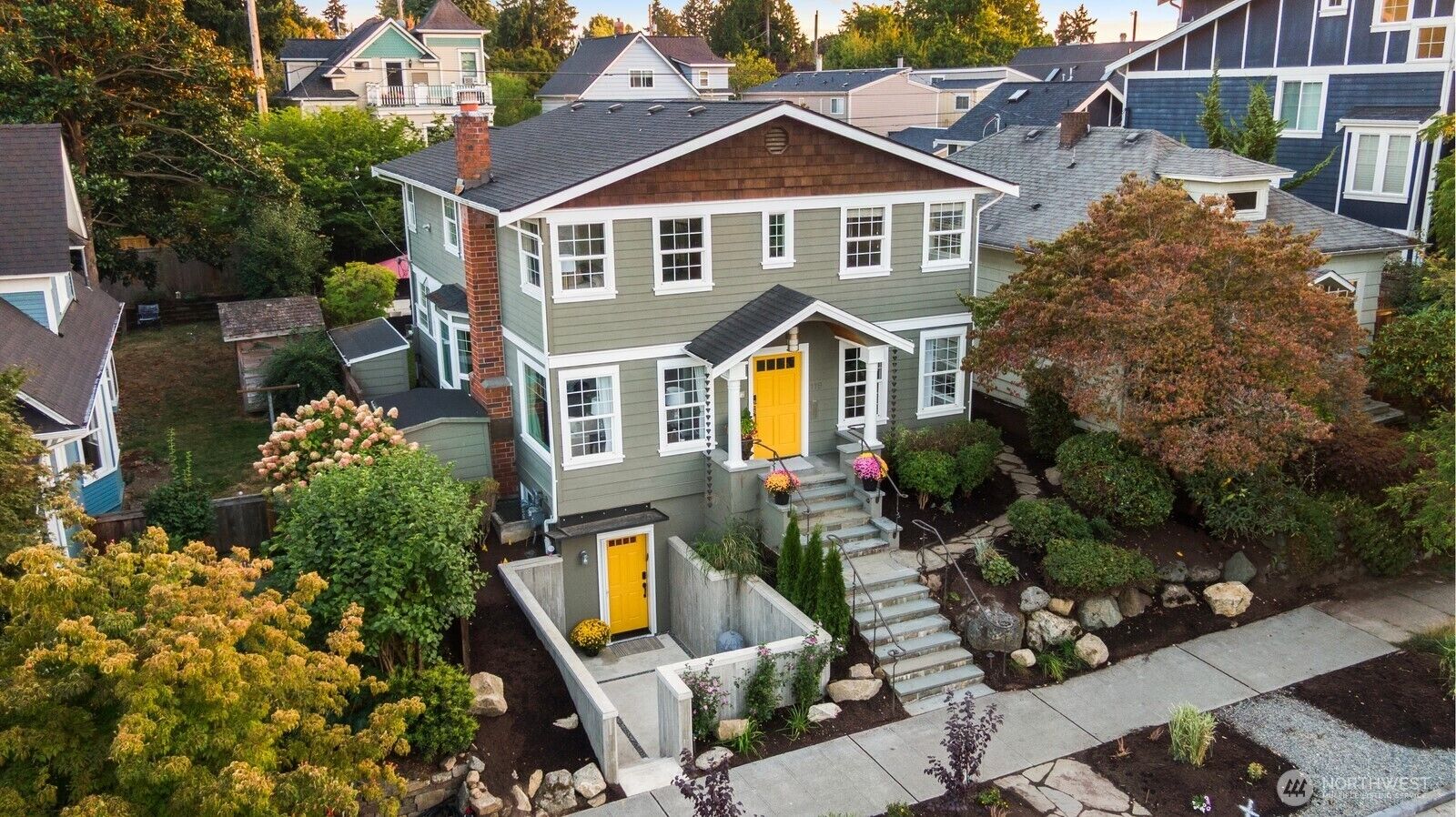 Property Photo: 119 NE 63rd Street WA 98115