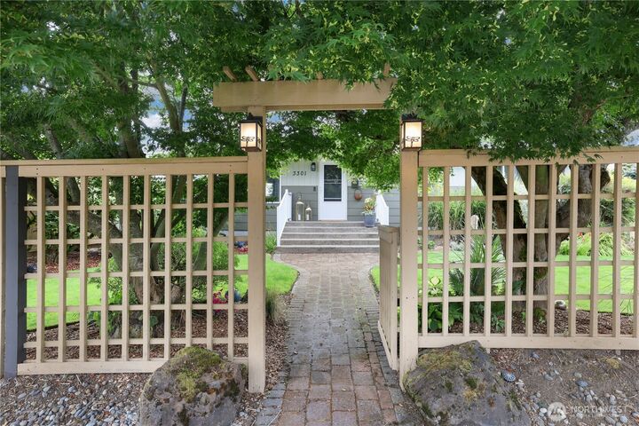 Property Photo:  3301 N Villard Street  WA 98407