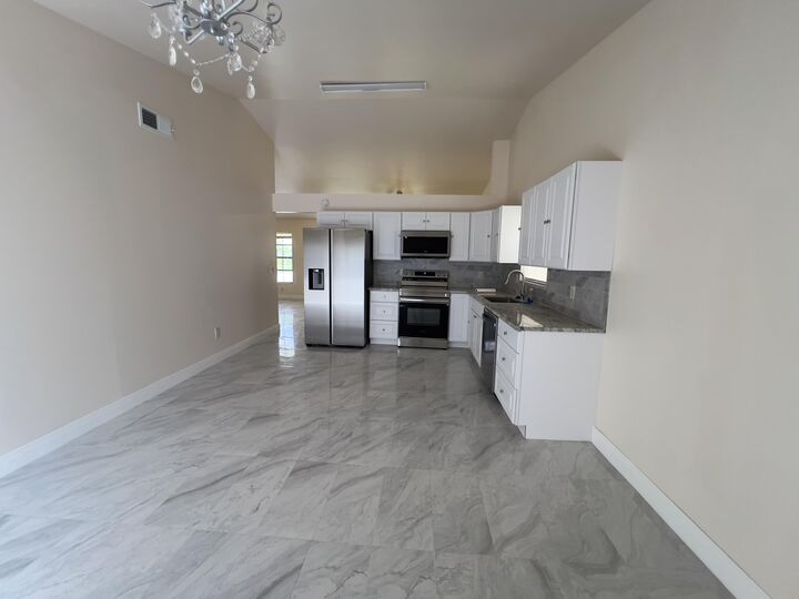 Property Photo:  7926 Burlwood Lane  FL 33467 