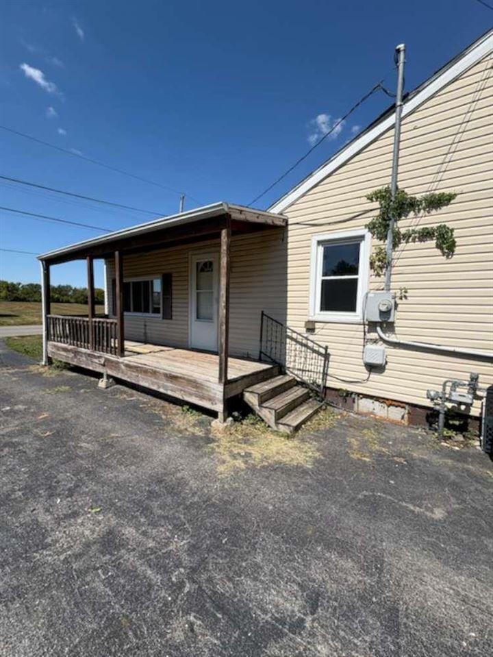 Property Photo:  2507 Flatley Road  IN 47374 