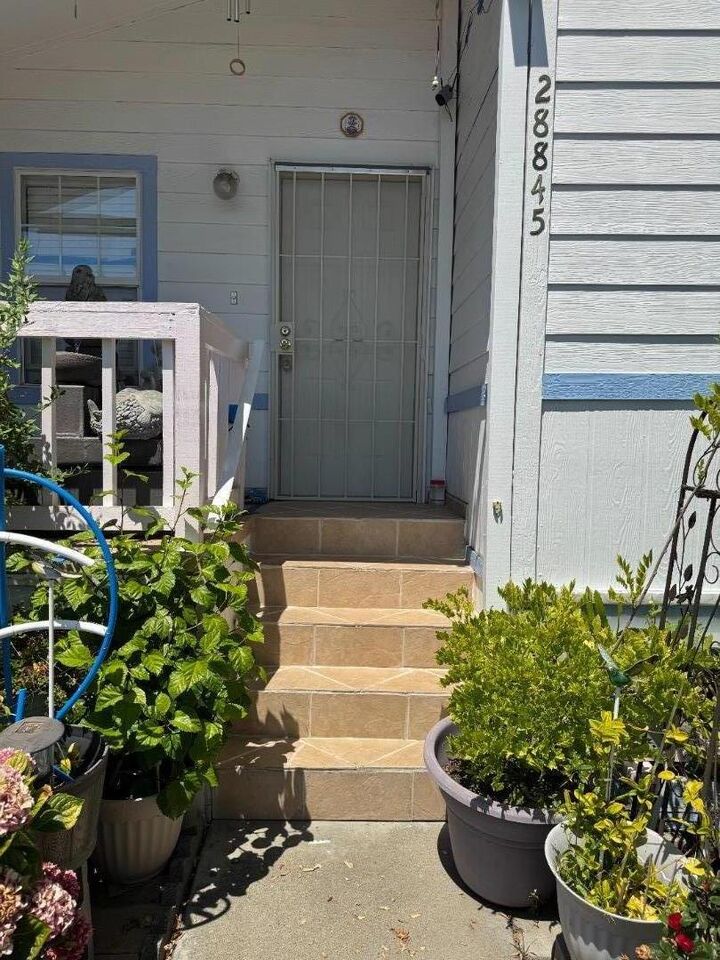 Property Photo: 28845 La Corona Street 28845 CA 94544
