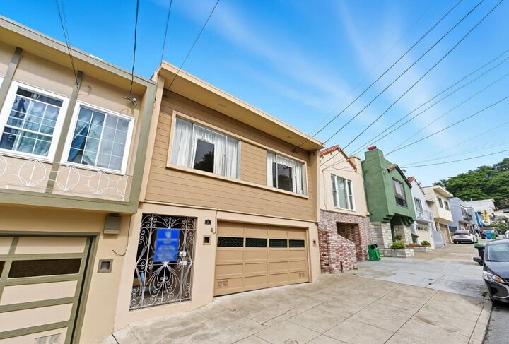 Property Photo: 72 Prague Street CA 94112