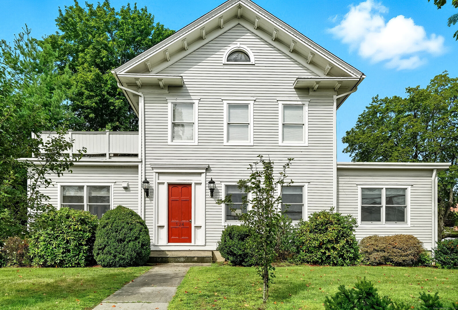 Property Photo:  124 Riverside Avenue Apt 2  CT 06880 