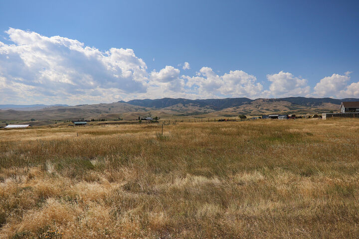 Property Photo:  142 Warbonnet Drive  WY 82832 