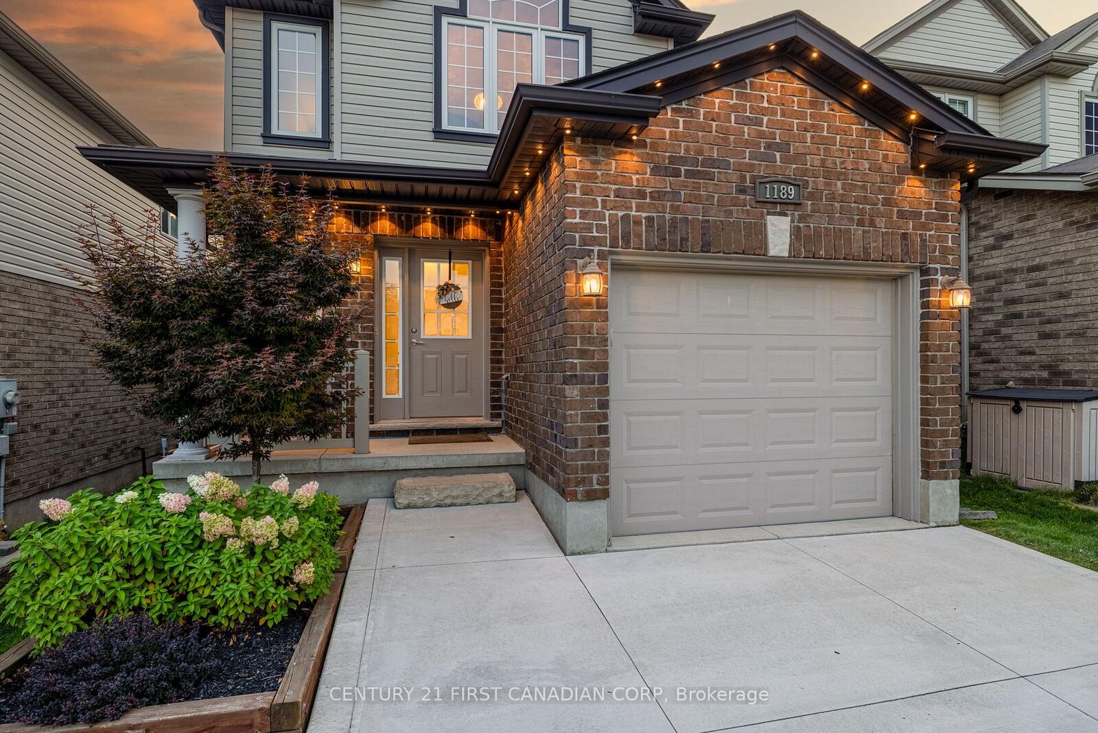 Property Photo: 1189 Whetherfield Street ON N6H 5X1