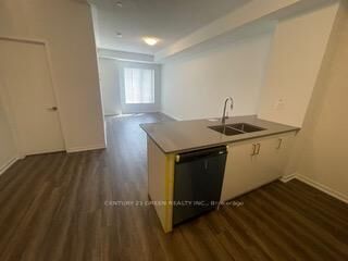 Property Photo: 151 Honeycrisp Crescent Th173 ON L4K 5Z8