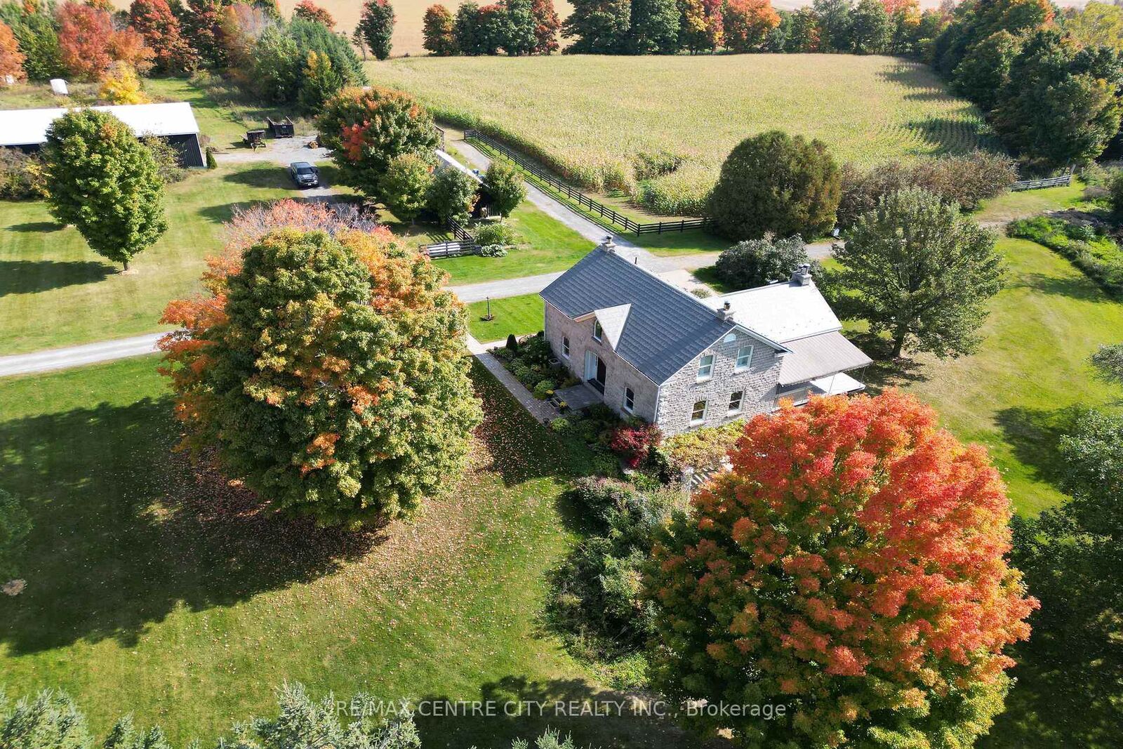 Property Photo:  3000/2980 Roger Stevens Drive  ON K0A 2T0 