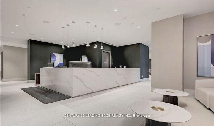 Property Photo:  2550 Simcoe Street N 320  ON L1L 0R5 