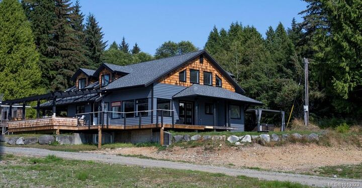 Photo de la propriété:  305 Kaleva Rd  BC V0N 3E0 