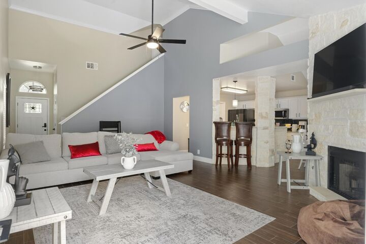 21220 Derby Day Avenue  Pflugerville TX 78660 photo