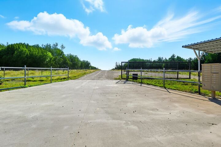 Property Photo:  405 Valley Oak Drive  TX 76844 