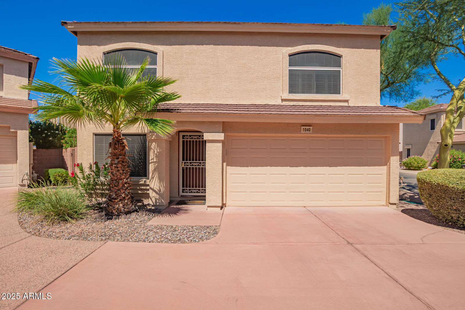 Property Photo: 15550 N Frank Lloyd Wright Boulevard N 1040 AZ 85260
