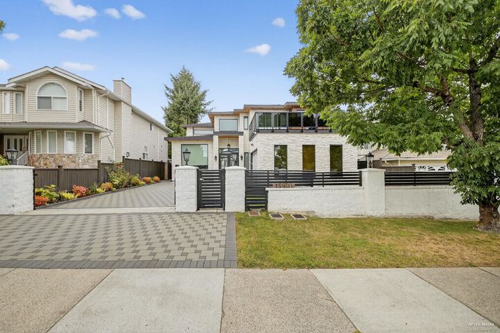 Property Photo:  15901 88A Avenue  BC V4N 2X9 