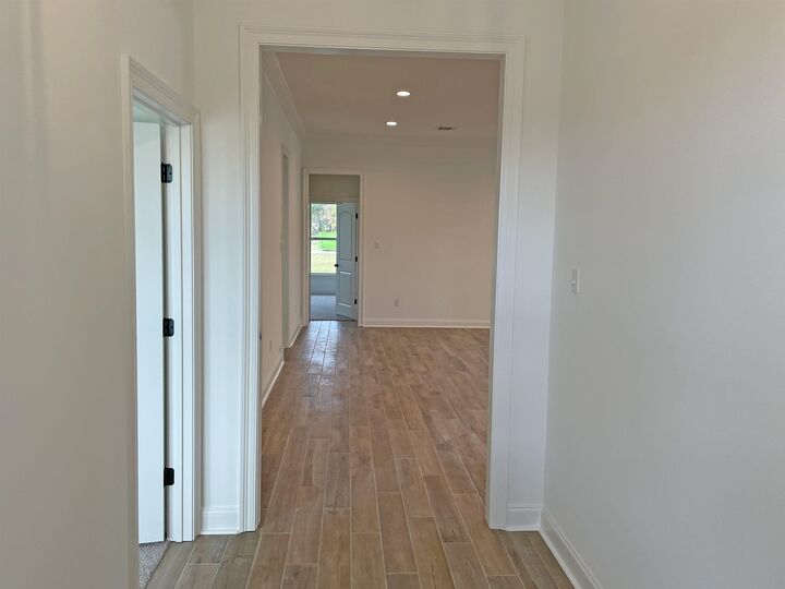 Property Photo:  449 Rue Des Affaires  LA 70364 