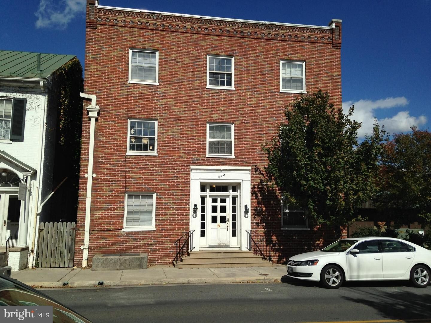 Property Photo:  208 W Boscawen Street 1  VA 22601 